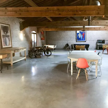 Dom wakacyjny Du Castell De Bles *