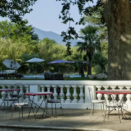 Dom wakacyjny Du Castell De Bles Saint-Génis